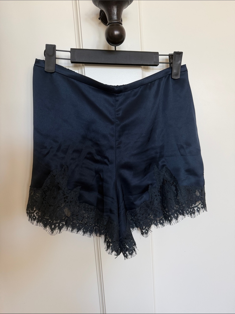 Reformation Fern Satin Short - Size S